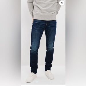 American Eagle Men’s 32x35 athletic Fit Flex Jeans. EUC, no flaws